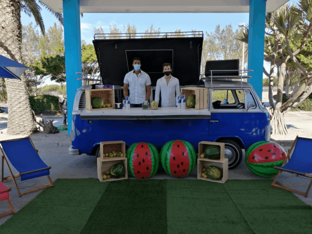 Roadshow bar events